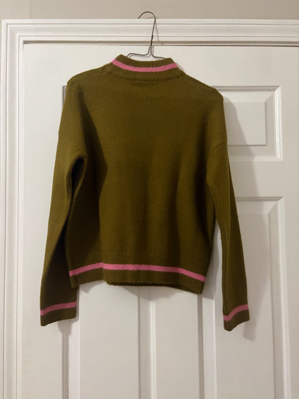 THML sweater